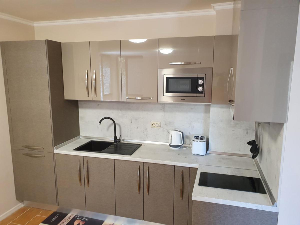 Апартамент За Гости ,,1В-15" Амара Бутик"" Ravda Exterior photo