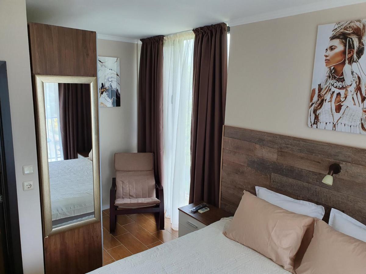 Апартамент За Гости ,,1В-15" Амара Бутик"" Ravda Exterior photo