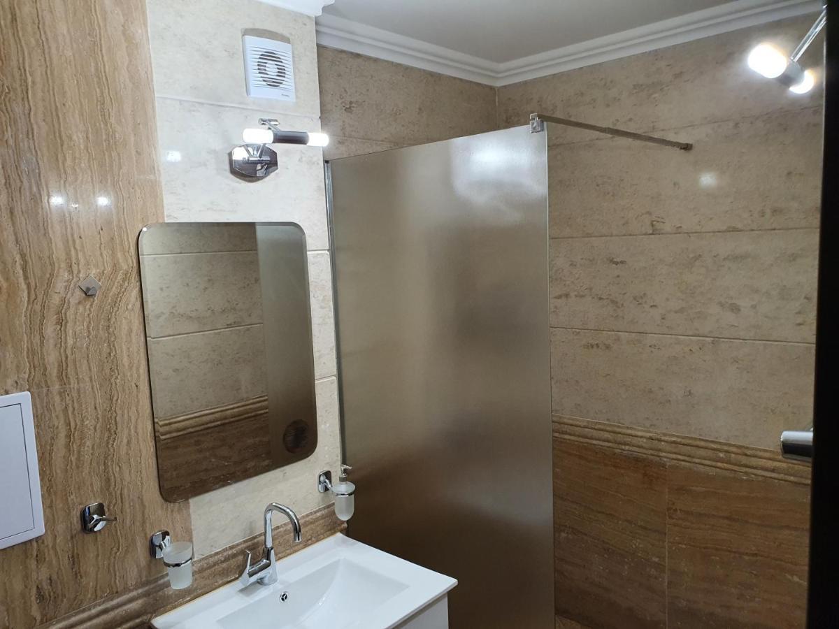 Апартамент За Гости ,,1В-15" Амара Бутик"" Ravda Exterior photo